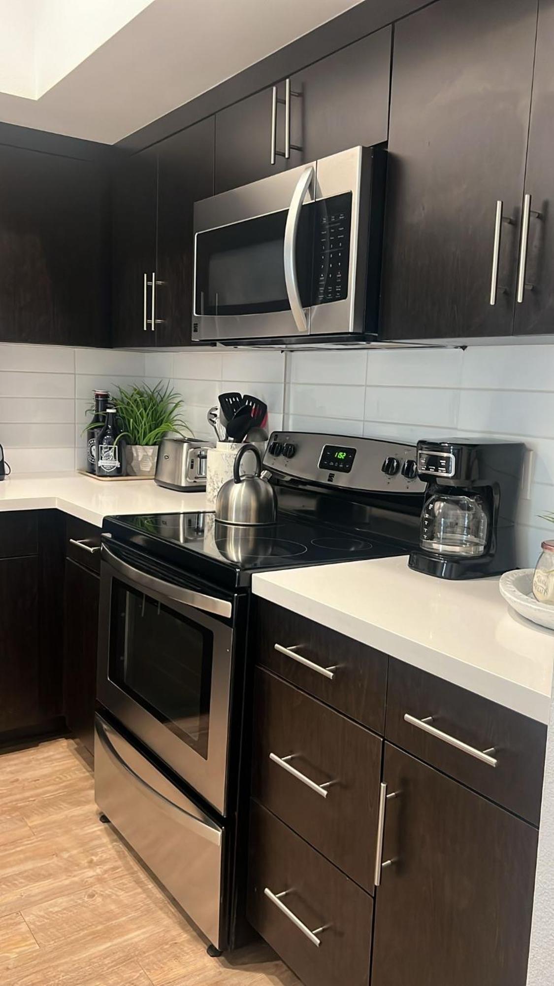 Exceptional Loft Free Parking And Wifi Apartment *